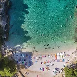 Дом отдыха Awesome In Лижнян
