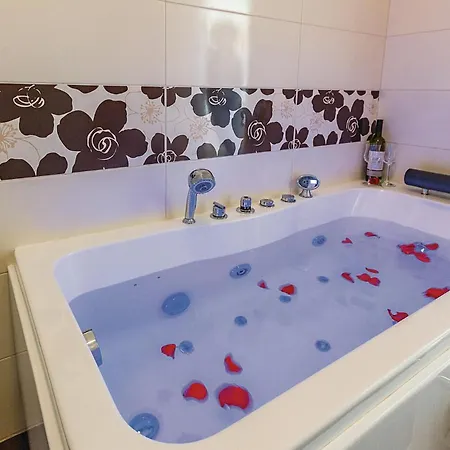 Beautiful In With Kitchen Holiday home Liznjan