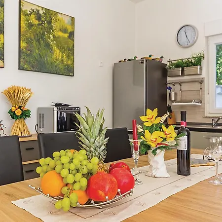 Beautiful In With Kitchen * Liznjan