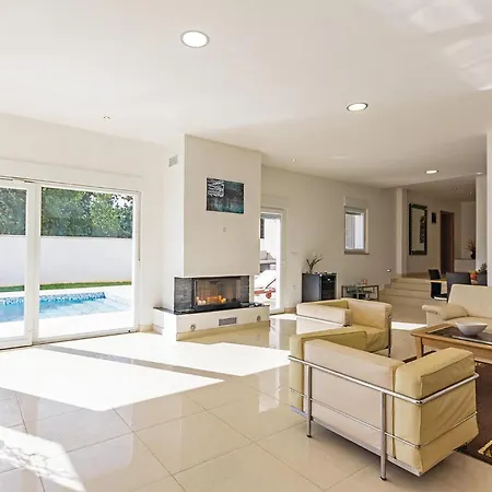 Beautiful In With Kitchen Holiday home Liznjan